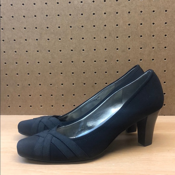 bandolino shoes heels